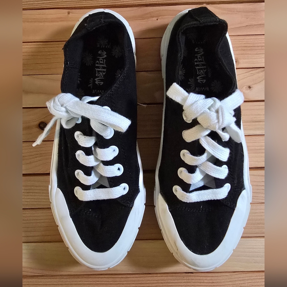 Black and White Canvas Sneakers